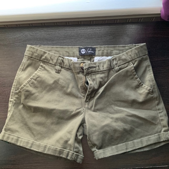 Short for Her✨ - Picture 1 of 3